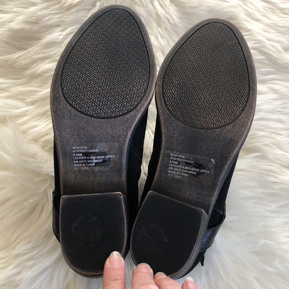 White Mountain Booties NWOB HP! 🥳 - Picture 6 of 7